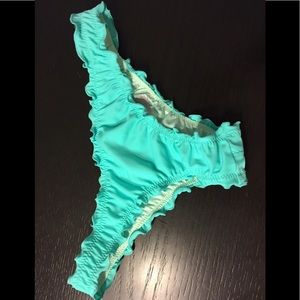 Cheeky bikini bottoms